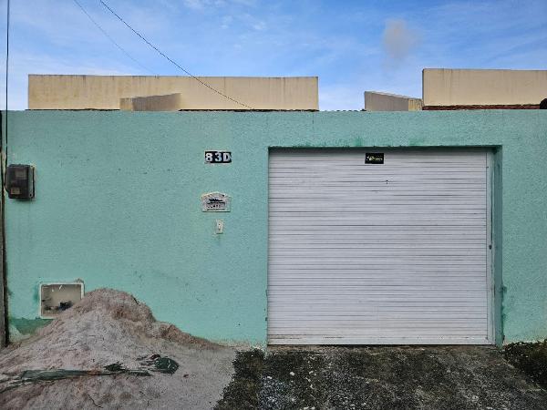 Casa em Horizonte, Carnaubal, Rua Maria Jose Nascimento De Alecim, N. 83d,, CE. Área: 60.7m2