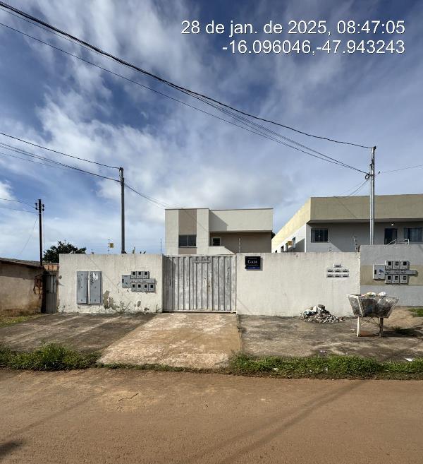 Apartamento em Cidade Ocidental, Parque Nova Friburgo B, Rua 18, N. .Sn, Apto 201, Lt 16 Qd 18, GO. Área: 51.31m2