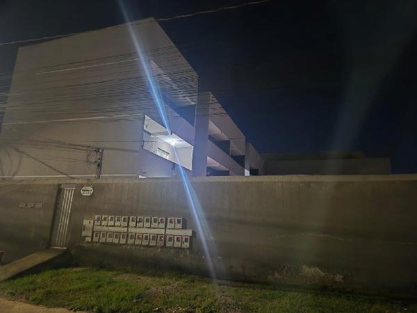 Apartamento em Águas Lindas de Goiás, Parque Da Barragem Setor 04, Quadra 12 Conjunto A, N. Sn, Apto 107, Lt 01 Qd 12 Cj A Setor 04 Vg 07, GO. Área: 59.5m2