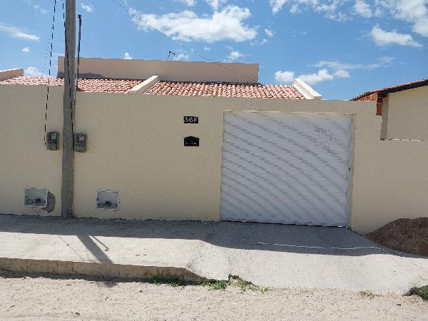 Casa em Horizonte, Carnaubal, Rua Grecia, N. 36f, ., CE. Área: 60.7m2