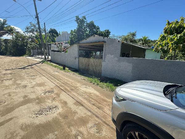Casa em Magé, Parque Boneville, Rua Do Carmo, N. 156, Casa C, Lt 17, Qd 01, RJ. Área: 69.81m2