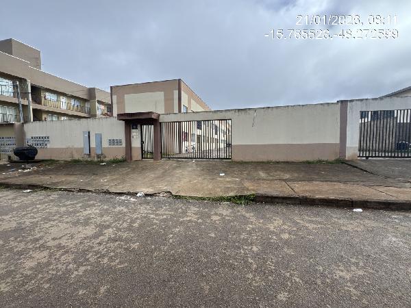 Apartamento em Águas Lindas de Goiás, Parque Da Barragem Setor 05, Quadra 11 Conjunto A, N. S/Nº, Apto 204, Setor 05  Qd11  Lt17 Cj A Rua 02, GO. Área: 52.54m2
