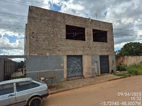 Apartamento em Águas Lindas de Goiás, Jardim Da Barragem Vi, Rua 01, N. Sn, Apto 201, Lote 03 Da Quadra 44, GO. Área: 61.57m2