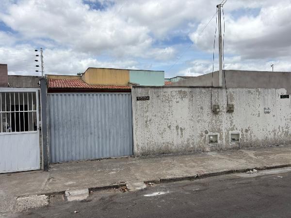 Casa em Horizonte, Cajueiro Da Malhada, Rua Joao Sampaio, N. 1084, Terreno 04, CE. Área: 82.1m2