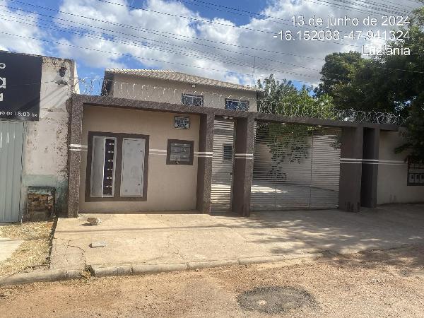 Apartamento em Luziânia, Parque Estrela Dalva Ix, Rua 06 Quadra 19, N. Sn, Apto 03, Rua 06 Pavimento Terreo, GO. Área: 54.56m2