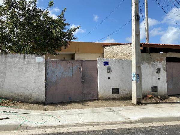 Casa em São Gonçalo, Vista Alegre, Rua Canada, N. 451, Cs 06, RJ. Área: 60m2