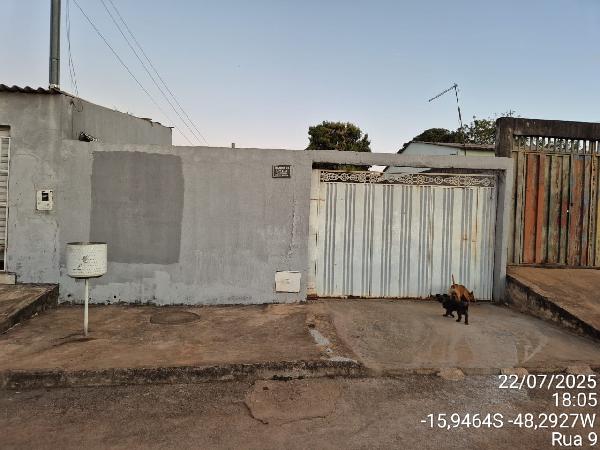 Casa em Santo Antônio do Descoberto, Vila Esperanca, Rua 09, N. Sn, Cs, Rua 09, Lt 27, Qd 04,, GO. Área: 60m2