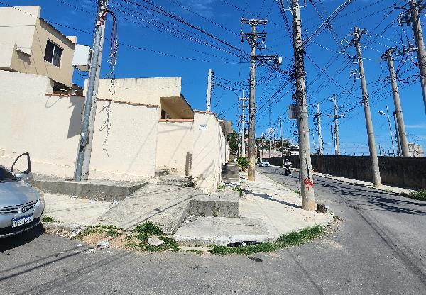 Casa em São Gonçalo, Alcantara, Rua Laura De Almeida Buarque, N. 40, Casa10, RJ. Área: 54.57m2