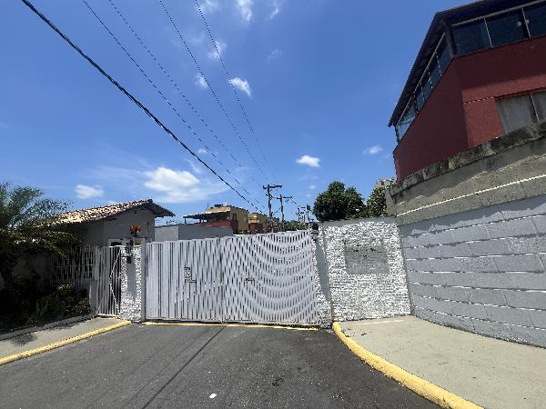 Apartamento em São Gonçalo, Maria Paula, Rua Das Violetas, N. 25, Apto 103, Bl 07 Lt 03a, RJ. Área: 48.14m2