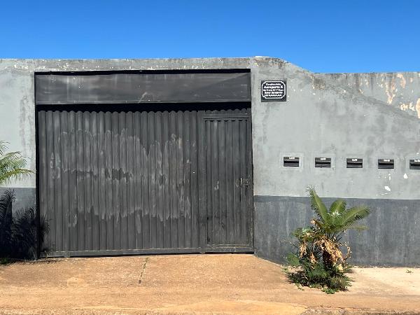 Casa em Planaltina, Setor Aeroporto (mutirao), Rua 18, N. Sn, Cs 02-A, Qd 10, Lt 02, GO. Área: 68.95m2