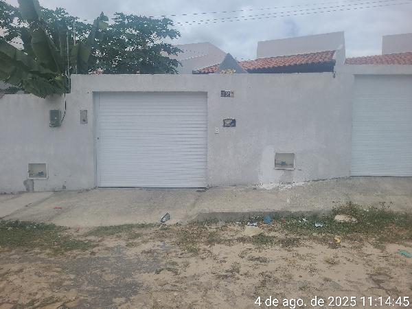 Casa em Horizonte, Vertente, Rua Romenia, N. 32e, Quadra 02 Lote 06, CE. Área: 66.15m2