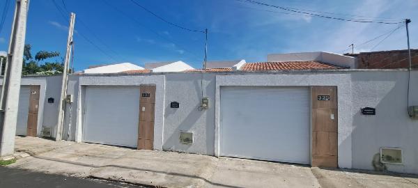 Casa em Horizonte, Mal Cozinhado, Rua Minerva, N. 32c, Lt 03 Qd 02, CE. Área: 71.71m2