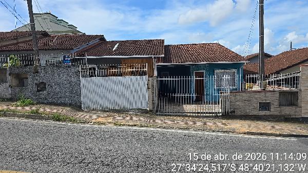 Casa em São José, Forquilhas, Rua Francisco Ignacio Do Nascimento, N. 852, Cs 02, SC. Área: 68.37m2