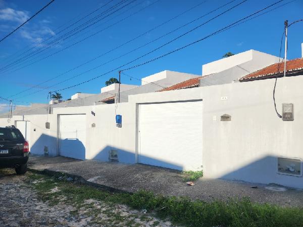 Casa em Horizonte, Vertente, Rua Romenia, N. 82b,, CE. Área: 66.15m2