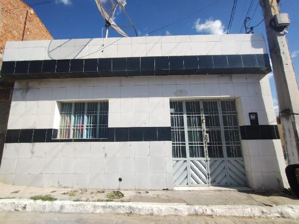 Casa em Belo Jardim, Bom Conselho, Rua Do CemitÉRio, N. 129,, PE. Área: 85.01m2