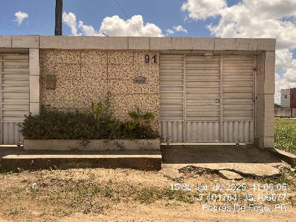 Casa em Pedras de Fogo, Centro, Rua Geroncio Pereira Chaves, N. 85, Lt 18 Qd 33-A, PB. Área: 81.65m2