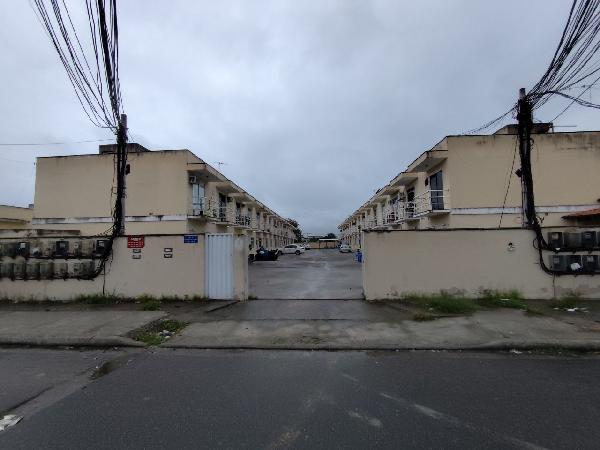 Casa em São Gonçalo, Laranjal, Rua Gregorio De Matos, N. 110, Casa 27, RJ. Área: 66.27m2