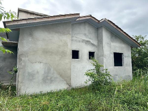Casa em Criciúma, Monte Castelo, Rua Beija-Flor Rubi, N. 60, Lt 04 Qd 07, SC. Área: 100m2