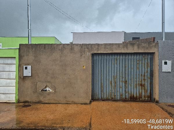 Casa em Tupaciguara, Tiradentes, Rua Joao Nicolau Da Silva, N. 81, Lt 13 Qd 270-B, MG. Área: 61.77m2