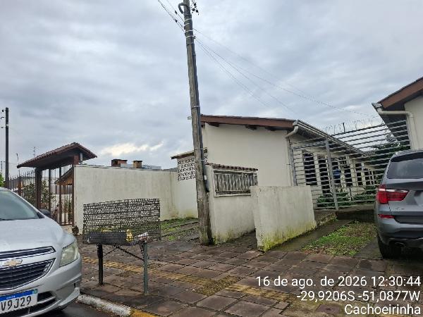 Casa em Cachoeirinha, Jardim Do Bosque, Rua Camboata, N. 262, Cs 104 Box 4, RS. Área: 50.01m2
