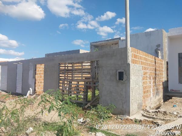 Casa em Arcoverde, Cidade Jardim, Rua Das DÁLias, N. S/N, Lt20 Qd I, PE. Área: 73m2