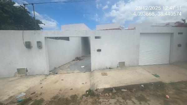 Casa em Horizonte, Vertente, Rua L, N. 180-G,, CE. Área: 66.15m2