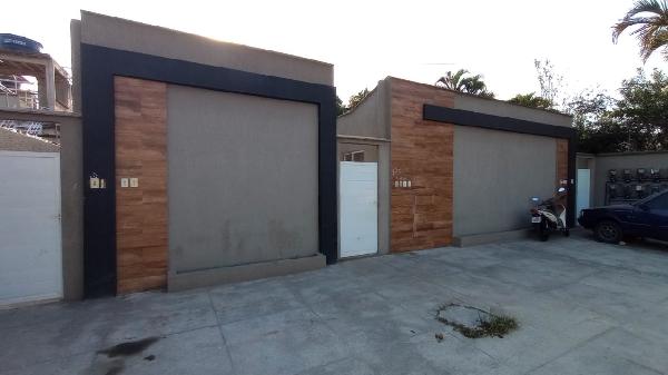 Casa em São Gonçalo, Miriambi, Rua Expedicionario Almiro Bernardo, N. 335, Cs 02 Lt 24 Qd 16, RJ. Área: 28.56m2