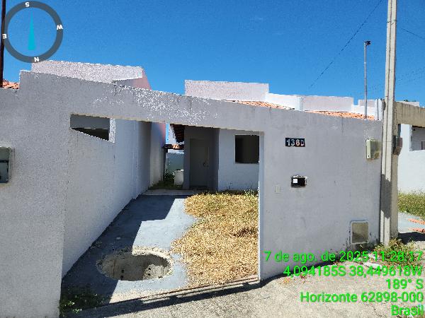 Casa em Horizonte, Vertente, Rua L, N. 136-D, Qd 01 Lt 02, CE. Área: 66.15m2