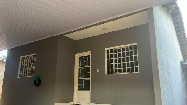 Casa em Santo Antônio do Descoberto, Parque Estrela Dalva Xii, Quadra 49, N. Lt 02b, Rua Dr Luiz Gonzaga Soares Dutra, GO. Área: 65.25m2