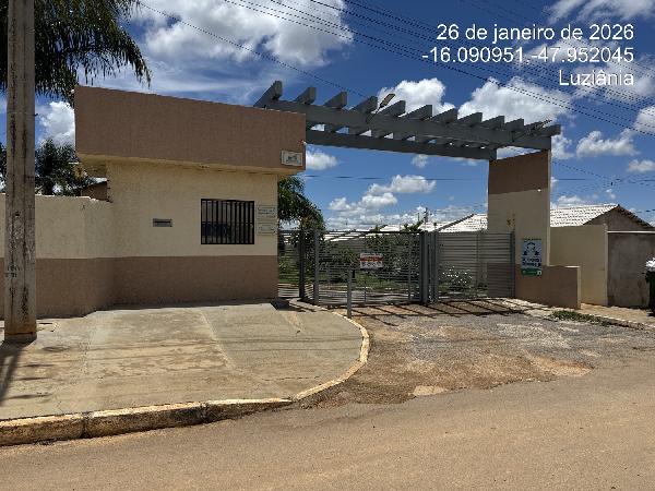 Apartamento em Cidade Ocidental, Mansoes Recreio Mossoro, Quadra 3, N. Sn, Apto 1007, Bl 10 Lt 08 Rua Rui Barbosa, GO. Área: 49.84m2
