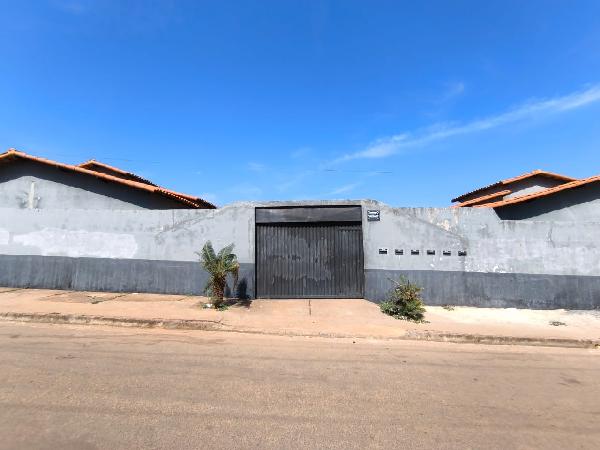Casa em Planaltina, Setor Aeroporto (mutirao), Rua 18, N. Sn, Cs 02-C, Qd 10, Lt 02, GO. Área: 96.6m2