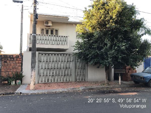 Casa em Votuporanga, Parque Residencial Do Lago, Rua Francisco Pelegrini, N. 5921, Lt 01 Qd 01, SP. Área: 141.16m2
