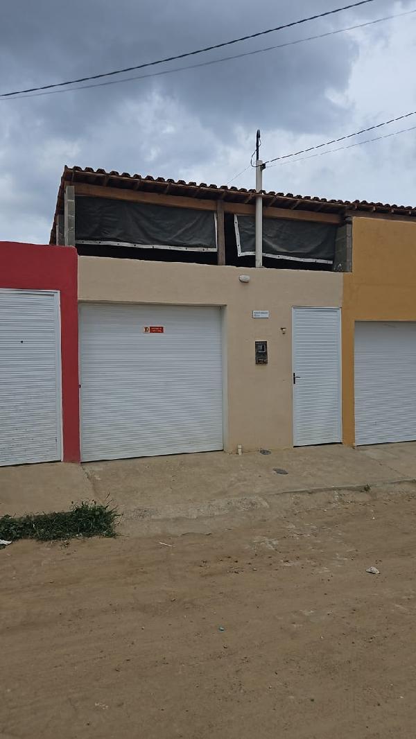 Casa em Santa Cruz, Manhosa, Rua  Projetada 12, N. 30, Lote 54 Quadra 11, PE. Área: 61.5m2