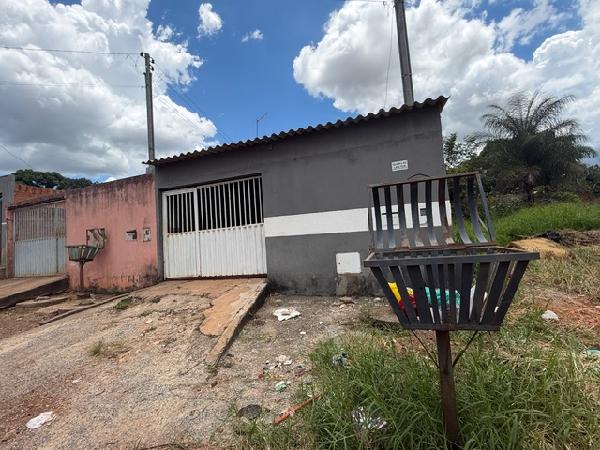 Casa em Santo Antônio do Descoberto, Jardim Ana Beatriz Ii, Quadra 62, N. Lt 32a, Rua 23, GO. Área: 62.8m2