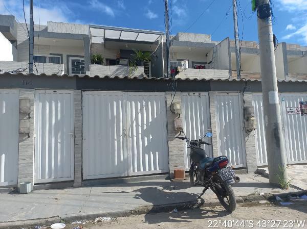 Prédio em Nova Iguaçu, Santa Rita, Rua Nove, N. 112, Cs 01, Lt 01-E, Qd L, RJ. Área: 56.2m2