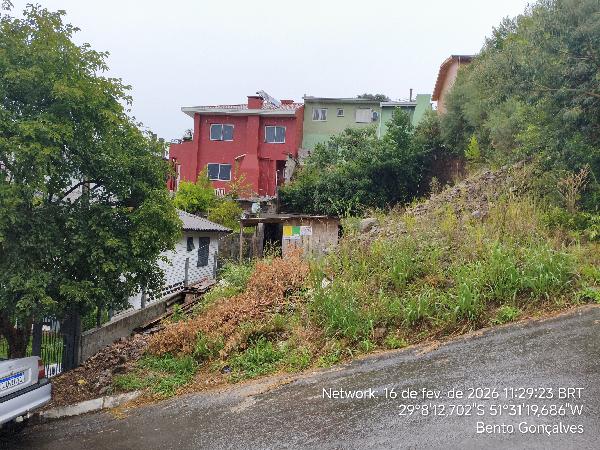 Terreno em Bento Gonçalves, Sao Roque, Rua Virgilio Roman Ross, N. 65, Lt 33 Qd B, RS. Área: 200m2
