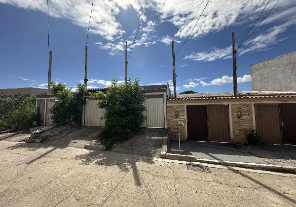 Casa em Nova Iguaçu, Palhada, Rua Santanesia, N. 44, Cs 03 0919, RJ. Área: 38m2