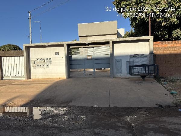 Apartamento em Águas Lindas de Goiás, Parque Da Barragem Setor 02, Rua 8, N. Sn, Apto 201, Qd 31, Cj B, Lt 08-A, GO. Área: 55.48m2