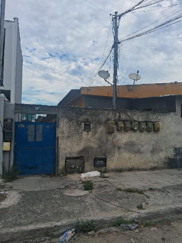 Casa em São Gonçalo, Trindade, Rua Julio Verne, N. 140, Cs 03, RJ. Área: 43.52m2