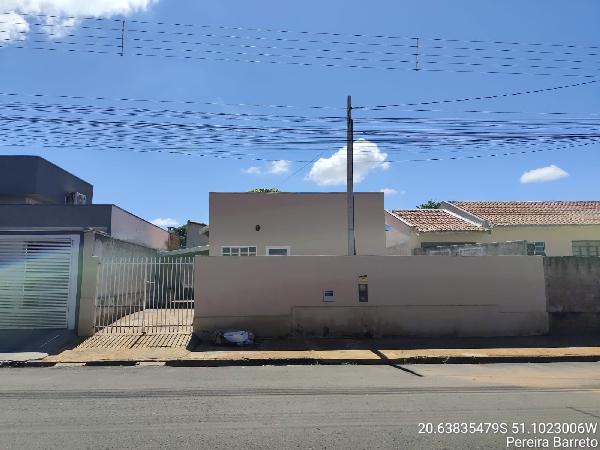 Casa em Pereira Barreto, Jardim Independencia, Rua Delphina Rodrigues Da Silva, N. 1757, Lt 05b Qd 09, SP. Área: 69.64m2