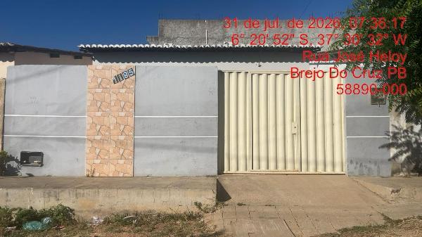 Casa em Brejo do Cruz, Centro, Rua Jose Eloi De Oliveira, N. 1185,, PB. Área: 87m2