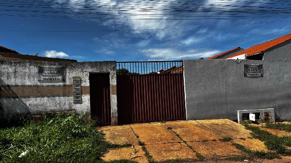 Casa em Águas Lindas de Goiás, Jardim Santa Lucia, Quadra 10, N. Sn, Cs A, Lt 23-A, GO. Área: 61.16m2