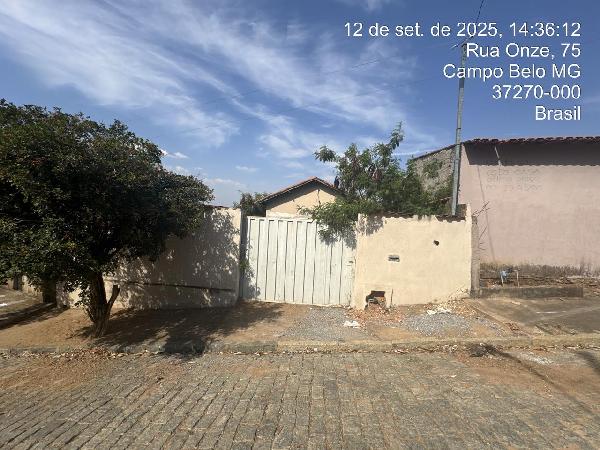 Casa em Campo Belo, Novo Bandeirantes, Rua Jose Mungaia, N. 130, Lt 03 Qd B, MG. Área: 32.98m2