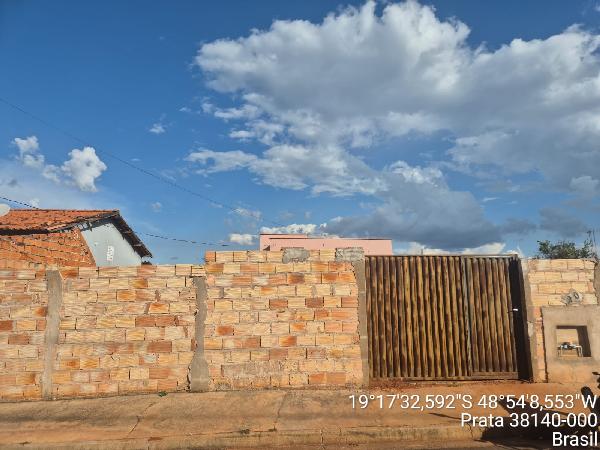 Casa em Prata, Progresso, Rua Ernestina Candida Rezende, N. 240, Qd 06 Lt 21, MG. Área: 58.32m2