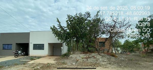 Casa em Caldas Novas, Estancia Tamburi, Rua 35, N. 43, Lt 12a Qd 08, GO. Área: 69.99m2