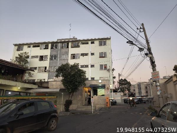 Apartamento em Betim, Distrito Industrial Jardim Piemont Norte, Rua Tres, N. 05, Apto 203, Predio 17, MG. Área: 62.15m2
