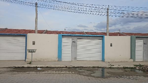 Casa em Belo Jardim, Euno Andrade Da Silva, Rua Maria Anunciada Dos Santos, N. 122, Qd B, Lt 28, PE. Área: 56m2
