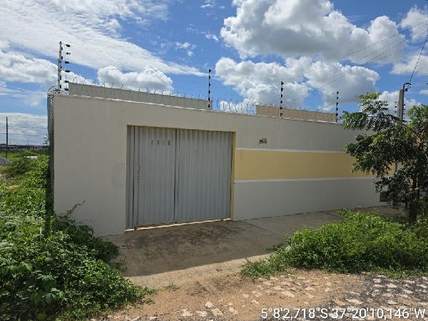 Casa em Mossoró, Santa Julia, Rua Maria Cristina Dos Santos, N. 266, Lt 17 Qd 02, RN. Área: 56.62m2