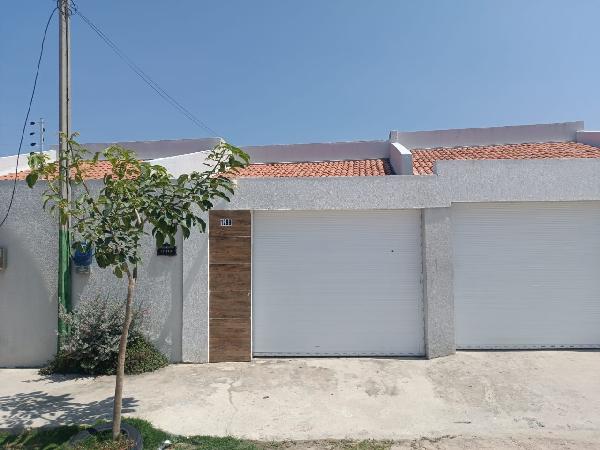 Casa em Horizonte, Olho D'agua, Rua Guaramiranga, N. 128b,, CE. Área: 84.95m2