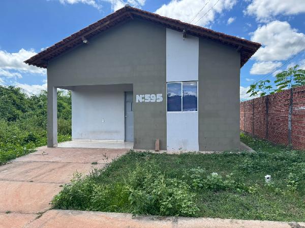 Casa em Altos, Bairro Sao Sebastiao, Rua 11, N. 595, Lt 20 Qd R, PI. Área: 57.25m2